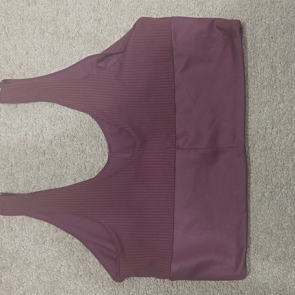 Adidas Woman's 3 Piect Set - Sports Bra, Leggings And Long Sleeve Shirt - Picture 3 of 7